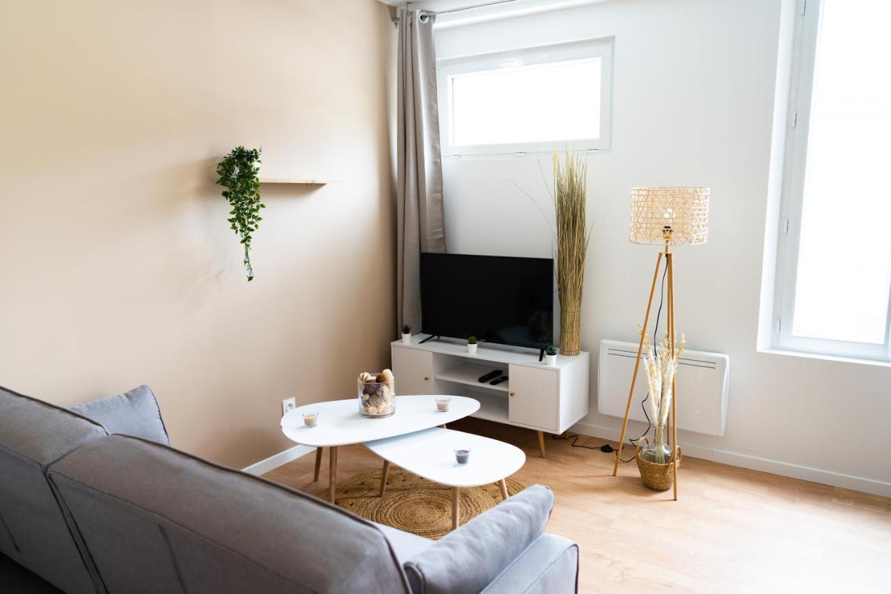 Appartement Confort Avec Parking Prive A Saumur Exterior photo